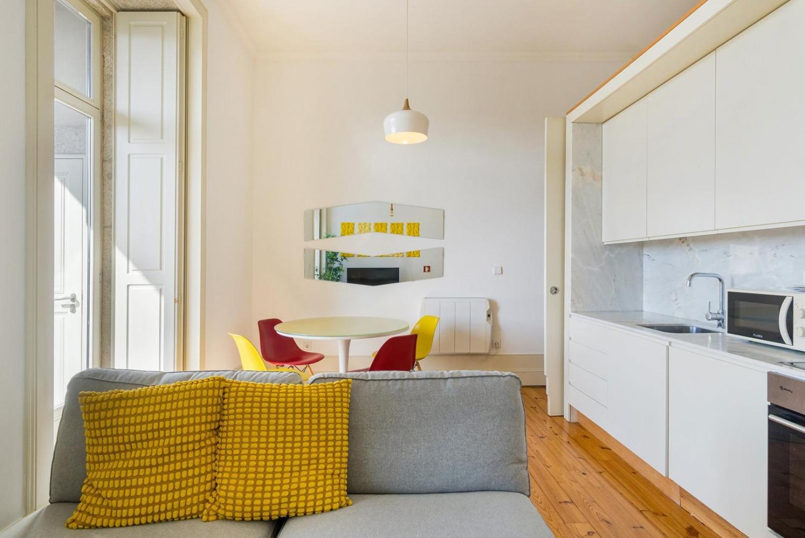 Guestready - Urban Oasis With Private Balcony Apartment Porto Luaran gambar